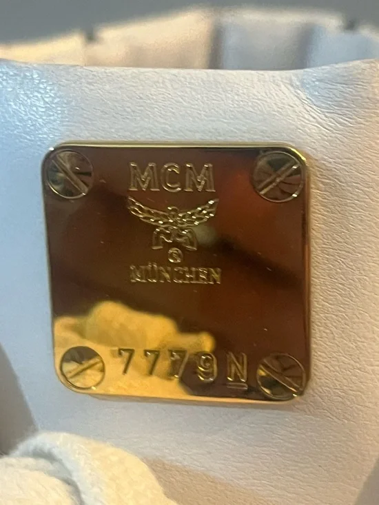 MCM Turnlock Style Classic Visetos High Top White with Gold Zippers - Picture 7 of 15